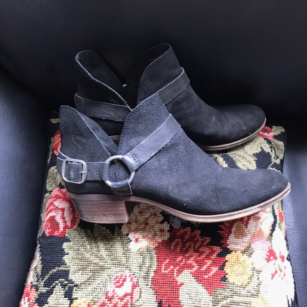 Lucky Booties Size 10
